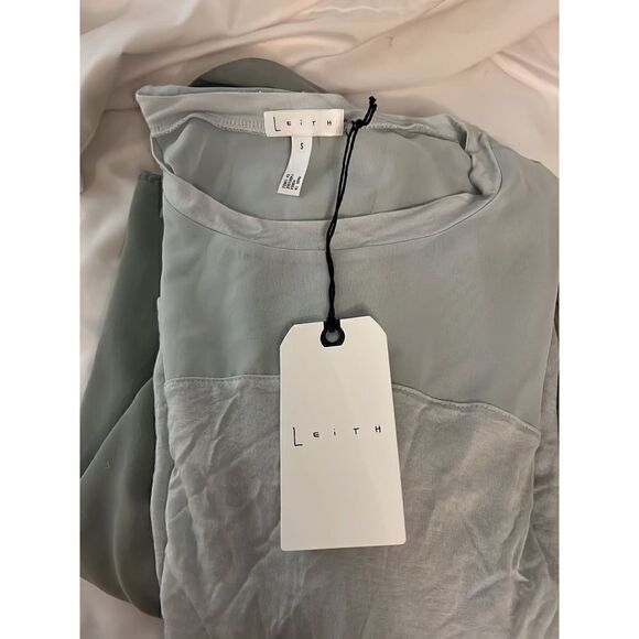 NWT Leith mint green round neck mesh shirt top blouse - Picture 2 of 4